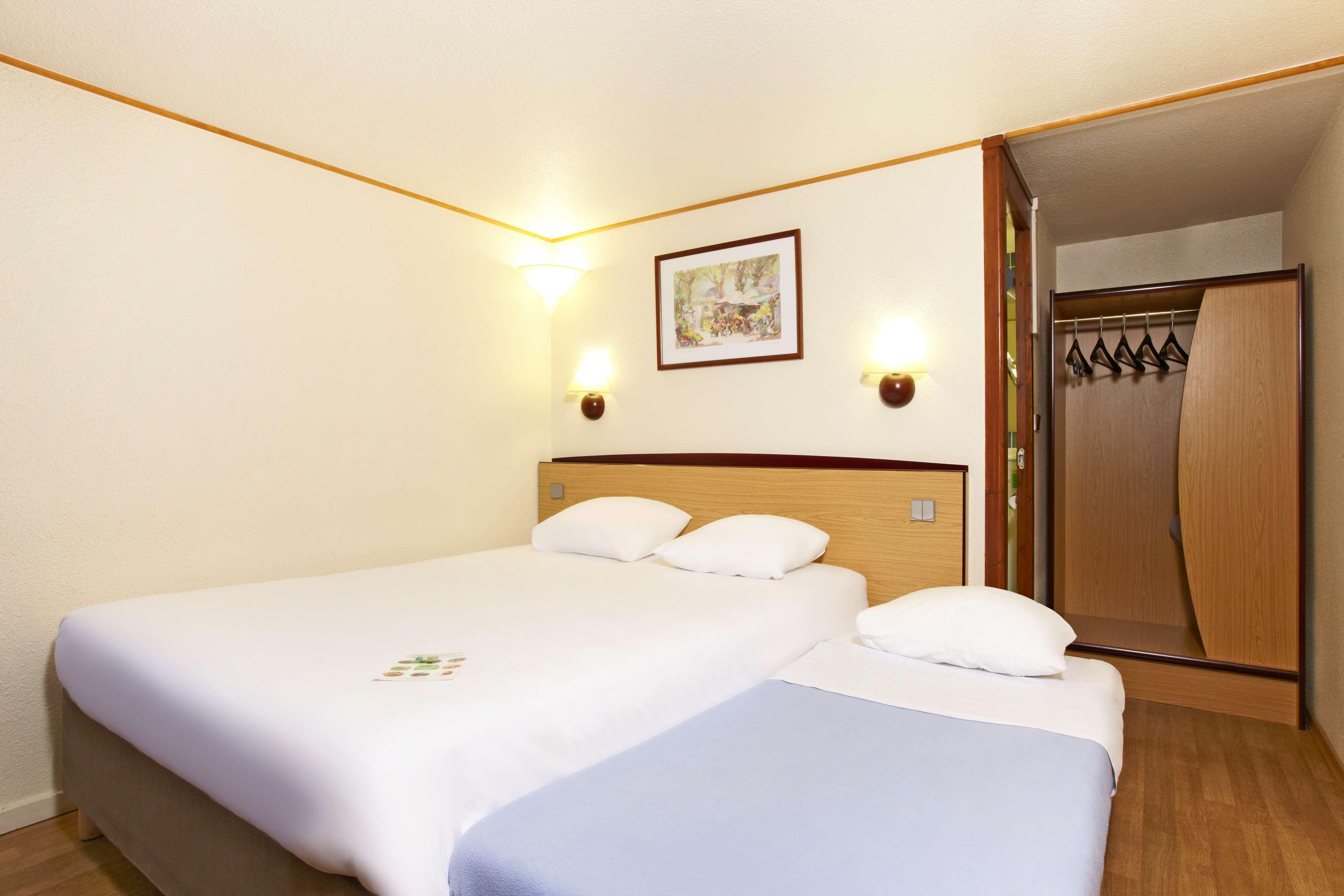 Hotel Campanile Rouen Nord - Mont-Saint-Aignan Exterior foto
