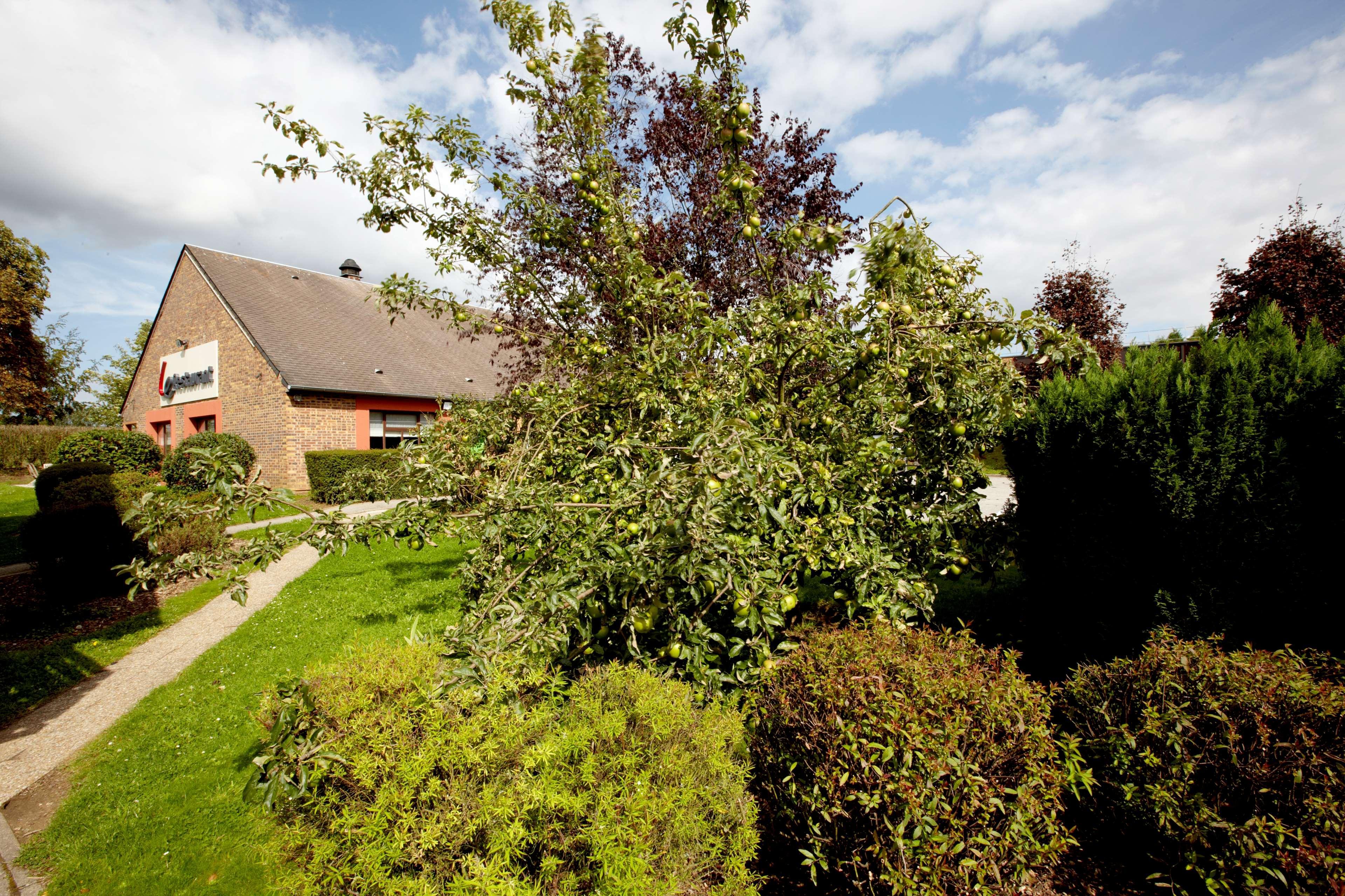 Hotel Campanile Rouen Nord - Mont-Saint-Aignan Exterior foto
